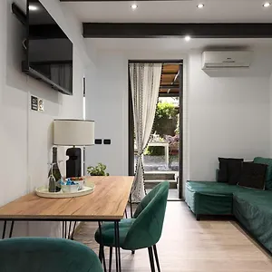 Nadia's Lovely - With Private Garden And Jacuzzi Appartement Florence