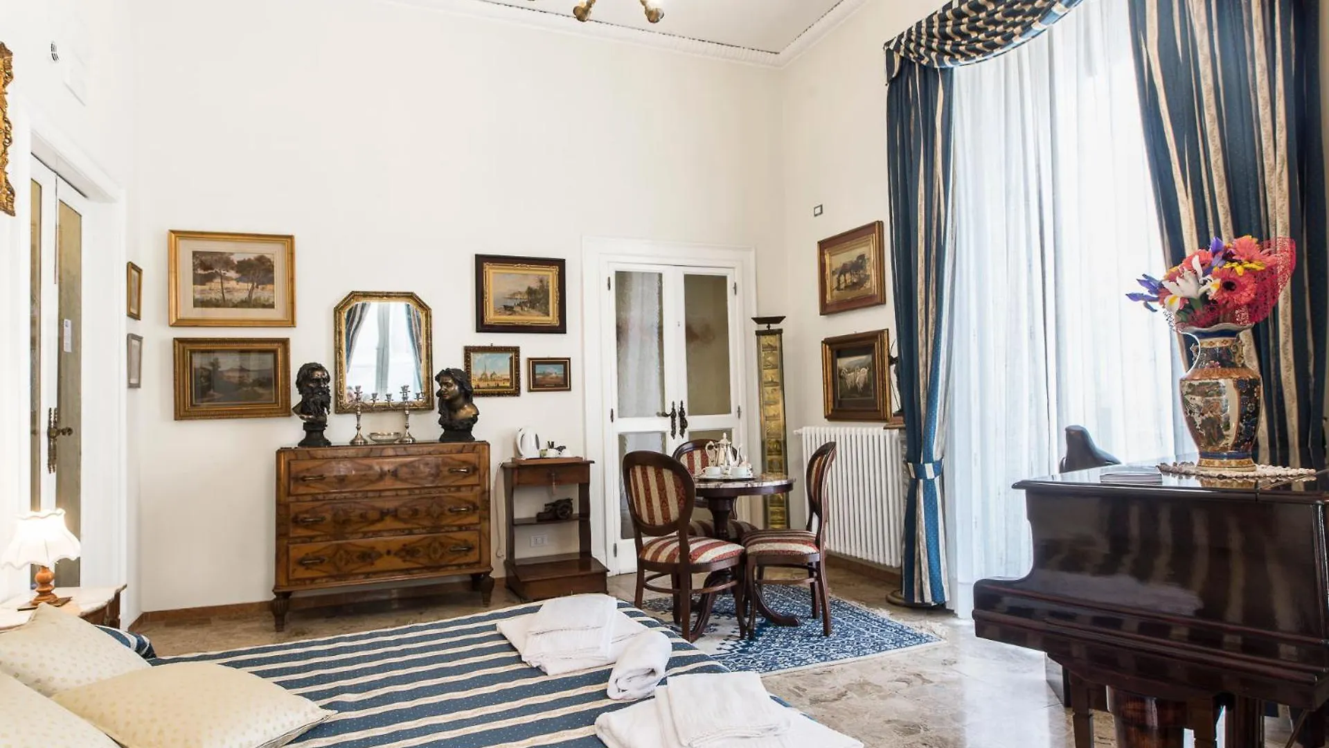 B&B Graziani Relais Naples 0*,  Italie